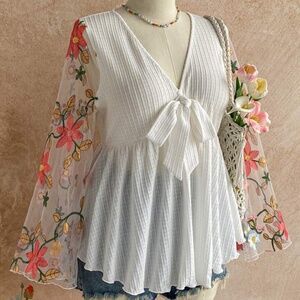 🆕 SHEIN EMBROIDERED BLOUSE